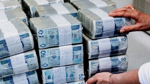 Podatnicy są winni fiskusowi ponad 115 mld złotych. Rok do roku widać delikatny spadek w zaległościach