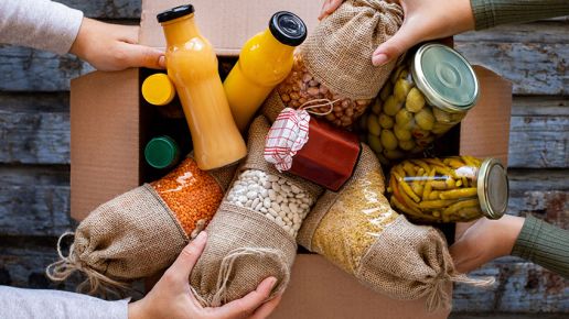 Kaufland angażuje się w wielkanocne zbiórki żywności i zachęca klientów do wsparcia potrzebujących