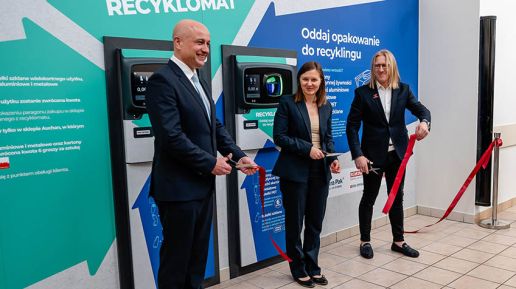 Innowacyjny projekt Auchan, REMONDIS i Tetra Pak udowadnia, że opakowania kartonowe mogą być przyjmowane w recyklomatach