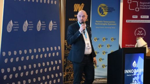 Marcin Tomczyk Multivag
