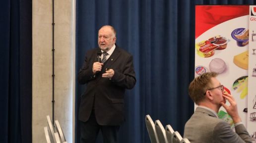 Prof. Andrzej Babuchowski Przewodniczący Polskiego Komitetu FIL/IDF