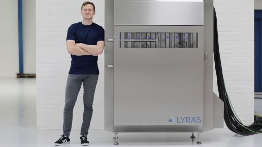 Lyras - CVO & Founder, Rasmus Mortensen and the Raslysation Sirius unit