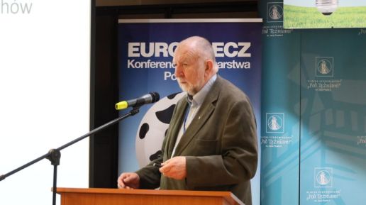 prof. dr hab. Andrzej Babuchowski